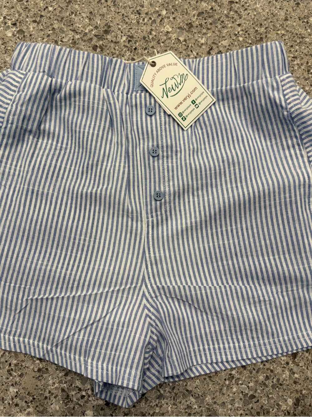 Very J Blue Striped Shorts, Size Small, NWT